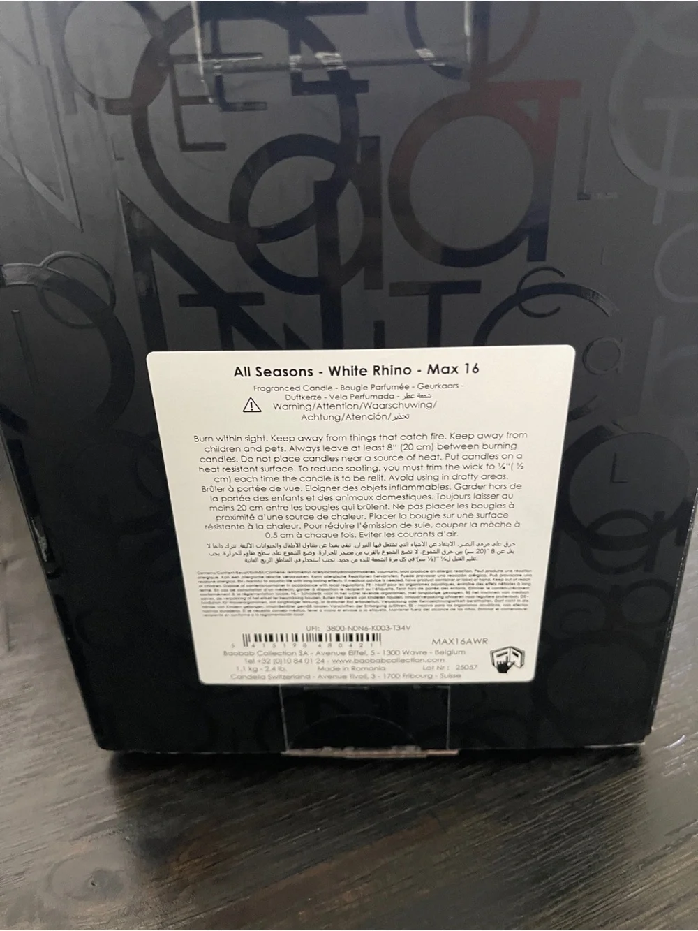 Baobab Collection All season White Rhino Luxury Scented Candle in smoked Glass